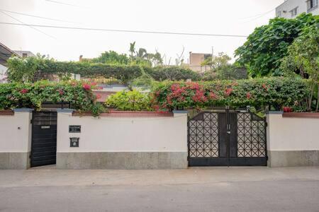 Eden Garden Villa By Jadecaps Nr Mg Road Garden 벵갈루루 외부 사진